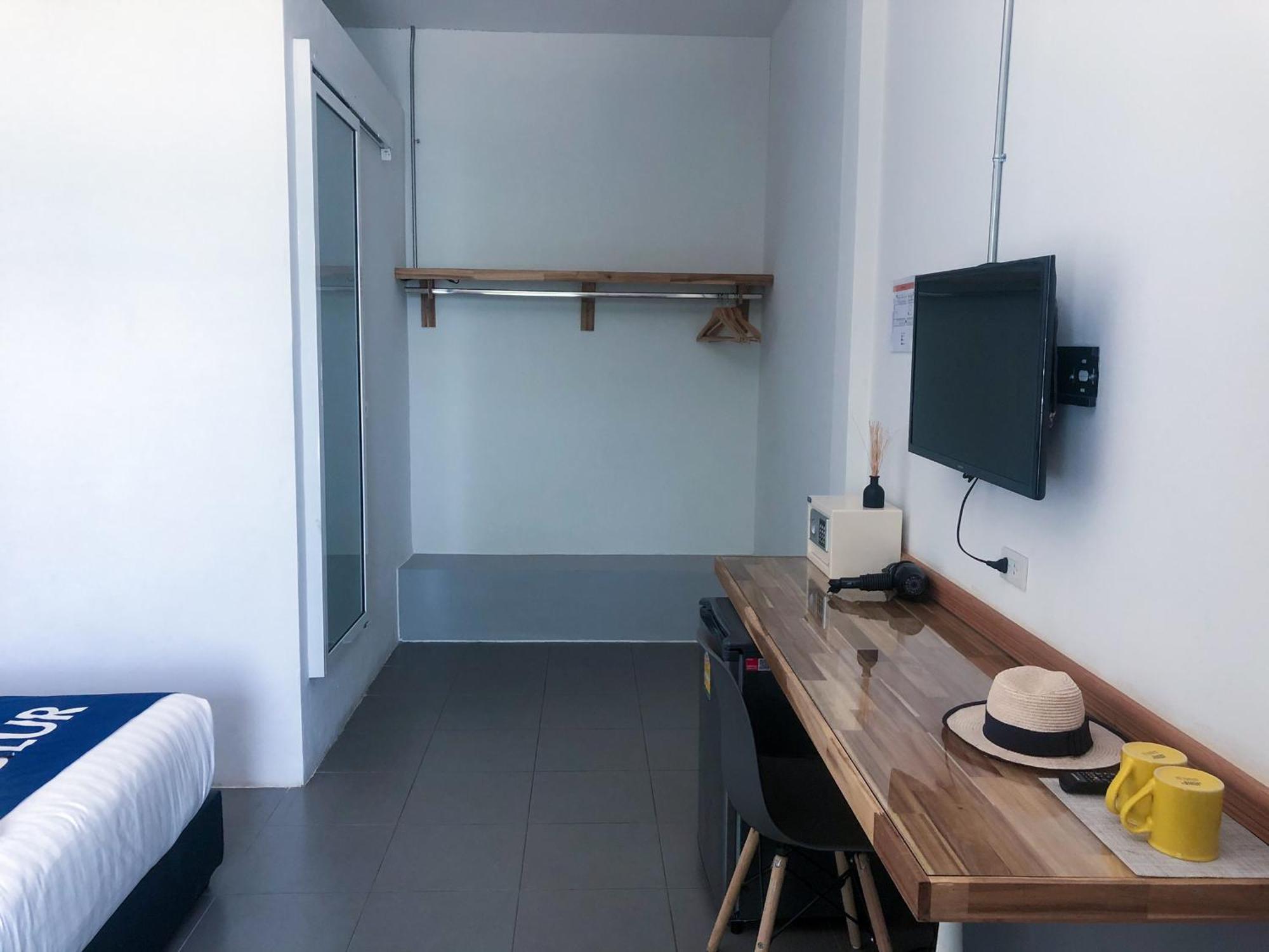 Glur Phuket Patong Beach Exterior photo