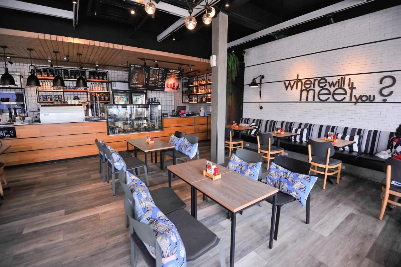 Glur Phuket Patong Beach Exterior photo